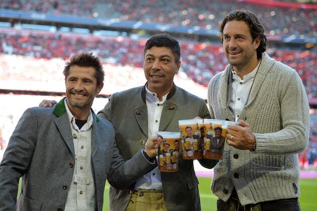 Bilder des Jahres 2019, Sport 09 September Sport Themen der Woche KW38 21.09.2019, xemx, Fussball 1.Bundesliga, FC Bayern Muenchen - 1. FC Koeln emspor, v.l. Bixente Lizarazu, Giovane Elber und Luca Toni (DFL DFB REGULATIONS PROHIBIT ANY USE OF PHOTOGRAPHS as IMAGE SEQUENCES and or QUASI-VIDEO) Muenchen