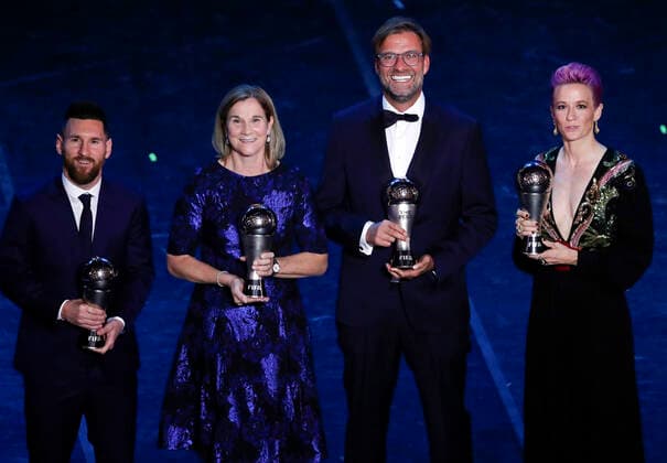MILAN, Sept. 23, 2019 (Xinhua) -- Best FIFA Men s Player of 2019, Argentina and Barcelona forward FIFA Weltfußballer Lionel Messi, Best FIFA Women s Coach of 2019, USA head coach FIFA Welttrainerin Jill Ellis, Best FIFA Men s Coach of 2019, Liverpool coach, Germany s FIFA Welttrainer Jürgen Klopp and Best FIFA Women s Player of 2019, US and Reign FC midfielder FIFA Weltfußballerin Megan Rapinoe (from L to R) pose during the Best FIFA Football Awards 2019 in Milan, Italy, Sept. 23, 2019. (Photo by Alberto Lingria Xinhua) (SP)ITALY-MILAN-THE BEST FIFA FOOTBALL AWARDS