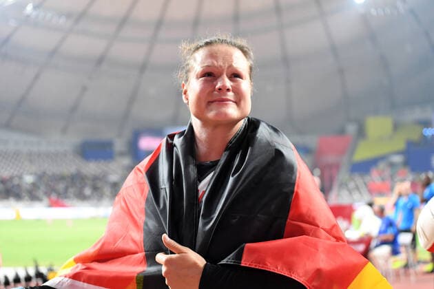 Bilder des Jahres 2019, Sport 10 Oktober Sport Themen der Woche KW40 Sport Bilder des Tages Doha, IAAF, Leichtathletik, athletics, Track and Field, World athletics Championships 2019 Doha, Leichtathletik WM 2019 Doha, 27.09-06.10.2019, Khalifa International Stadium Doha, Kugelstossen Frauen, Christina Schwanitz Deutschland,
