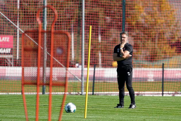 14.10.2019 - Fussball - 2. Fussball-Bundesliga - Saison 2019 2020 - 1. FC Nürnberg Nuernberg FCN Club - Training - - Soccer 2 Soccer Bundesliga Season 2019 2020 1 FC Nuremberg Nuremberg FCN Club, Deutschland, Nuernberg, Sportpark Valznerweiher - Damir Canadi, Trainer DFL REGULATIONS PROHIBIT ANY USE OF PHOTOGRAPHS AS IMAGE SEQUENCES AND OR QUASI-VIDEO. Copyright: HMBxMedia BorisxSchumacher