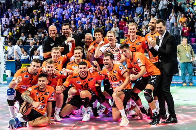 Bilder des Jahres 2019, Sport 10 Oktober Sport Themen der Woche KW42 comdirect Volleyball Supercup 2019; 20.10.2019 Berlin Recycling Volleys, Supercup Sieger 2019; comdirect Volleyball Supercup 2019 am 20.10.2019, Hannover. Copyright: xBEAUTIFULxSPORTS PeterxWeberx