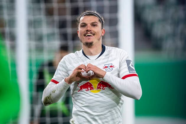 Bilder des Jahres 2019, Sport 10 Oktober Sport Bilder der Tages Fußball, DFB Pokal, Saison 2019 2020, 2. Runde, VfL Wolfsburg - RB Leipzig am 30.10.2019 an der Volkswagen Arena in Wolfsburg (Niedersachsen). Leipzigs Marcel Sabitzer jubelt nach seinem Tor zum 0:2. DFB REGULATIONS PROHIBIT ANY USE OF PHOTOGRAPHS AS IMAGE SEQUENCES AND OR QUASI-VIDEO. Copyright: xKirchner DavidxInderliedx