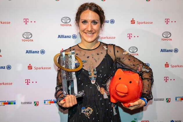 Bilder des Jahres 2019, Sport 11 November Sport Bilder des Tages Para Sportler des Jahres 2019; Duesseldorf, 23.11.2019 Para-Sportlerin des Jahres, Irmgard Bensusan (Para Leichtathletik TSV Bayer 04 Leverkusen); Para Sportler des Jahres 2019 am 23.11.2019 in den Rheinterassen in Duesseldorf (Nordrhein-Westfalen). Copyright: xBEAUTIFULxSPORTS AxelxKohringx