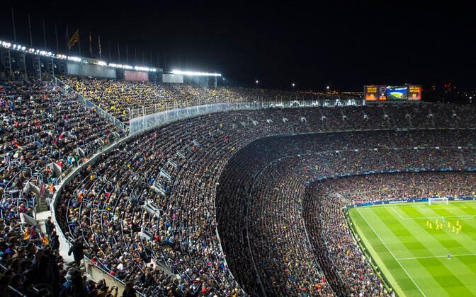 Fußball, Stadiongeschichte FC Barcelona Bilder des Jahres 2019, Sport 11 November Fußball: UEFA Champions League: 5. Spieltag, FC Barcelona, Barca - Borussia Dortmund am 27.11.2019 im Camp Nou in Barcelona Stadion Übersicht, Hinterleger, Feature, Allgemein, Flutlicht, UEFA REGULATIONS PROHIBIT ANY USE OF PHOTOGRAPHS AS IMAGE SEQUENCES AND OR QUASI-VIDEO. Copyright: xKirchner ChristopherxNeundorfx