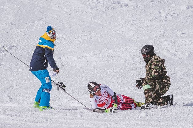 Bilder des Jahres 2019, Sport 12 Dezember Sport Bilder des Tages 14.12.2019, St. Moritz, SUI, FIS Weltcup Ski Alpin, SuperG, Damen, im Bild Michaela Heider (AUT) Michaela Heider of Austria crashes in the ladie s Super-G of FIS ski alpine world cup St. Moritz, Switzerland on 2019 12 14. St. Moritz