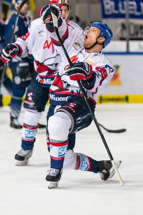 Bilder des Jahres 2019, Sport 12 Dezember Torjubel von David Wolf (Adler Mannheim) ueber sein Tor zum 2:4 im Spiel Red Bull Muenchen gegen die Adler Mannheim am 15.12.2019. GER, Eishockey, Deutsche Eishockey Liga DEL, EHC Red Bull Muenchen gegen Adler Mannheim, 15.12.2019, Olympiaeisstadion Muenchen Muenchen Copyright: xFeinerx Eibner-Pressefotox EP_Feiner