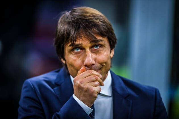 Bilder des Jahres 2019, Sport 12 Dezember Sport Themen der Woche KW51 Sport Bilder des Tages Serie A TIM 2019 20 - FC Internazionale vs Genoa CFC - San Siro Stadium Milan - 21 12 2019 Antonio Conte Head Coach of FC Internazionale during the Serie A match between FC Internazionale and Genoa CFC at the San Siro Stadium, Milan, Italy on 21 December 2019 - Photo Fabrizio Carabelli Copyright: xBEAUTIFULxSPORTS Carabellix