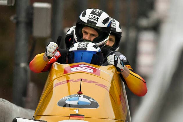 Bilder des Jahres 2020, Sport 01 Januar Sport Themen der Woche KW01 BMW IBSF Weltcup Bob & Skeleton & 4-er Bob Europameisterschaften, Viererbob 03.01.2020, VELTINS EisArena, Winterberg, BMW IBSF Weltcup Bob & Skeleton & 4-er Bob Europameisterschaften, Viererbob, im Bild picture shows GER: FRIEDRICH Francesco, BAUER Candy, GROTHKOPP Martin, MARGIS Thorsten jubeln im Ziel