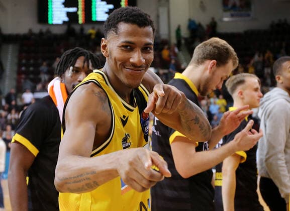 Bilder des Jahres 2020, Sport 01 Januar Sport Themen der Woche KW03 Sport Bilder des Tages BAU 19.01.2020 Ludwigsburg Basketball MHP Riesen Ludwigsburg vs. Bayern München, Thomas Wimbush II (MHP) freut sich über den Sieg