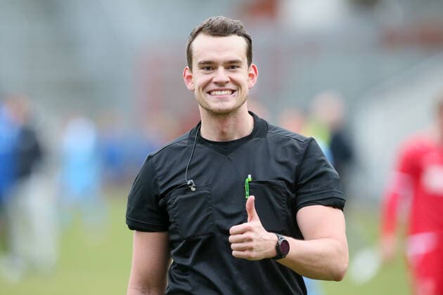 Cottbus, 18.01.2020, Stadion der Freundschaft, Fußball, Herren, Testspiel, 3. Liga, Regionalliga Nordost , FC Energie Cottbus -Chemnitzer FC 2:1 (1:0) , Im Bild: Schiedsrichter Richard Hempel (Großnaundorf) ,
