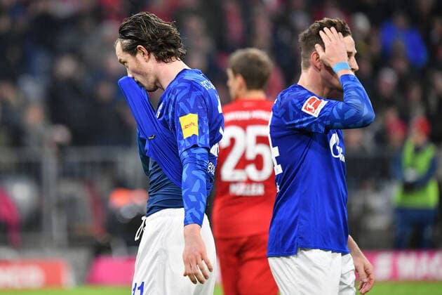 Bilder des Jahres 2020, Sport 01 Januar Sport Themen der Woche KW04 v.li:Michael GREGORITSCH (FC Schalke 04), Bastian OCZIPKA (FC Schalke 04), Enttaeuschung,Frust ,enttaeuscht,frustriert,niedergeschlagen,, Aktion. Fussball 1. Bundesliga,19.Spieltag,Spieltag19, FC Bayern Muenchen (M) -FCSchalke 04 (GE), am 25.01.2020 in Muenchen A L L I A N Z A R E N A, DFL REGULATIONS PROHIBIT ANY USE OF PHOTOGRAPHS AS IMAGE SEQUENCES AND OR QUASI-VIDEO.