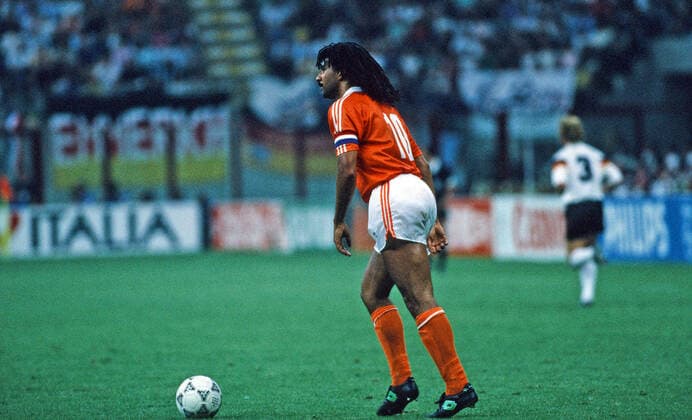 Deutschland - Niederlande Italien, Mailand, 24.06.1990, Fussball, FIFA WM 1990 in Italien, Achtefinale, DFB Deutschland - Niederlande (2:1): Ruud Gullit (Niederlande).