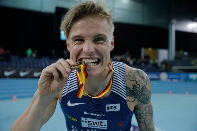 2020 Bilder des Jahres, Sport 02 Februar Sport Themen der Woche KW08 Sport Bilder des Tages Deutsche Leichtathletik-Hallenmeisterschaften; Leipzig, 22.02.2020 Jubel. Gregor Traber (LAV Stadtwerke Tuebingen) gewinnt die 60m Hürden. ; Deutsche Leichtathletik-Hallenmeisterschaften am 22.02.2020 in der Quarterback Immobilien Arena in Leipzig (Sachsen). Copyright: xBEAUTIFULxSPORTS DRPx