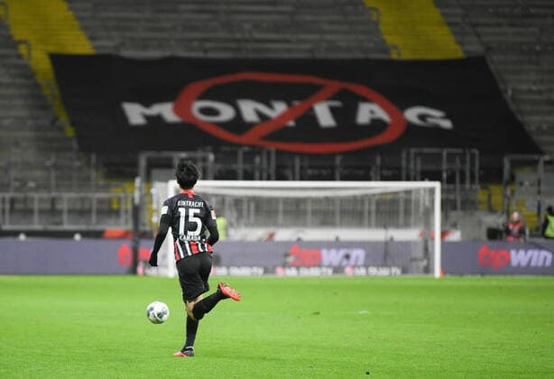2020 Bilder des Jahres, Sport 02 Februar Sport Themen der Woche KW09 Sport Bilder des Tages 24.02.2020, xmhx, Fussball 1.Bundesliga, Eintracht Frankfurt - Union Berlin emspor, v.l. Daichi Kamada (Eintracht Frankfurt) (DFL DFB REGULATIONS PROHIBIT ANY USE OF PHOTOGRAPHS as IMAGE SEQUENCES and or QUASI-VIDEO) Frankfurt am Main