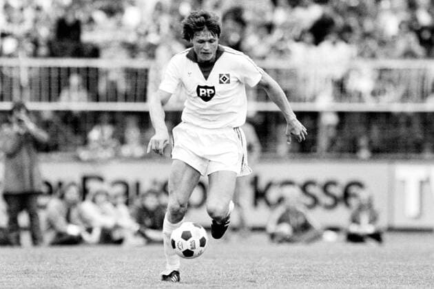 NOGLY Peter Team HSV Fussball Bundesliga Saison 1979 - 1980 Spiel Bayer 04 Leverkusen - Hamburger SV 2 : 1 am 24. 05. 1980 in Leverkusen