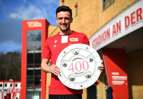 2020 Bilder des Jahres, Sport 02 Februar Sport Themen der Woche KW09 Sport Bilder des Tages Fussball, Herren, Saison 2019 2020, 1. Bundesliga, 1. FC Union Berlin, der zweifache Deutsche Meister Christian Gentner (1. FC Union) steht beim Spiel gegen den VfL Wolfsburg (1. März) vor seinem 400. Bundesligaspiel, 27.02. 2020, Copyright: xMatthiasxKochx