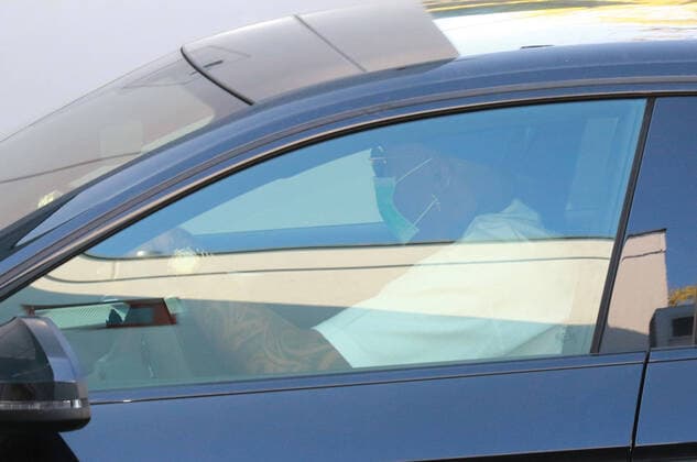 Bilder des Jahres 2020, Sport 04 April Sport Themen der Woche KW15 Jerome Boateng, im Dienstauto, auf dem Weg zum Training Fussball FC Bayern München 07.04.2020 Training