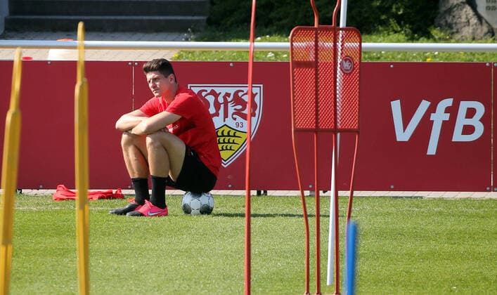 Bilder des Jahres 2020, Sport 04 April Sport Themen der Woche KW15 Sport Bilder des Tages VfB Stuttgart Training Deutschland, Stuttgart, 08.04.2020, Fussball, 2. Bundesliga, Saison 2019 2020, VfB Stuttgart Training: Mario Gomez.