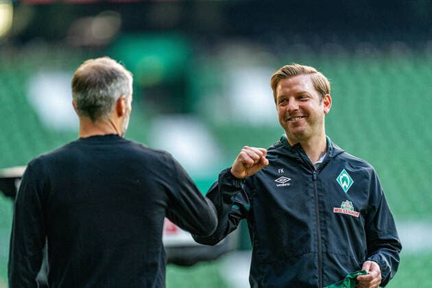 Bilder des Jahres 2020, Sport 05 Mai Sport Themen der Woche KW22 Sport Bilder des Tages SV Werder Bremen vs Borussia Moenchengladbach, 26.05.2020 Begruessung Florian Kohfeldt (Trainer SV Werder Bremen) Marco Rose Chefrainer Headcoach (Gladbach), nphgm001: Fussball: 1. Bundesliga: Saison 19 20: 28. Spieltag: SV Werder Bremen vs Borussia Moenchengladbach, 26.05.2020 Foto: gumzmedia nordphoto POOL Bremen wohninvest Weserstadion Bremen DEUTSCHLAND