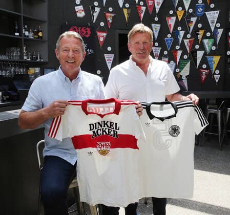 Interview VfB Stuttgart Ex Nationalspieler Deutschland, Stuttgart, 19.06.2020, Fussball, VfB Stuttgart, Interview mit den ehemaligen Nationalspielern: Förster Brüder Karlheinz (links) und Bernd (rechts).