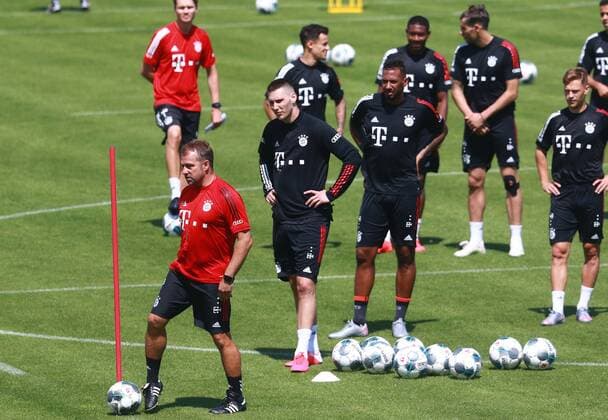 Sport Bilder des Tages Trainer Hansi Flick, Niklas Süle Suele, Jerome Boateng Fussball 1. Bundesliga FC Bayern München Training an der Säbenerstrasse 24.06.2020 FOTO: Mladen Lackovic LakoPress