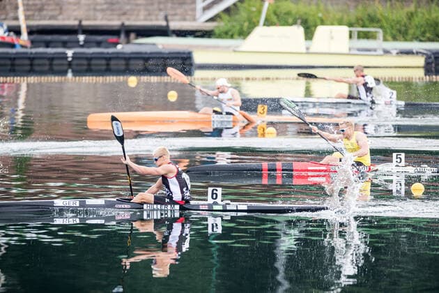 Bilder des Jahres 2020, Sport 08 August Sport Themen der Woche KW32 Sport Bilder des Tages Deutsche Meisterschaften Kanu-Rennsport; 500m Kajak K1 Herren Finale; 09.08.2020 Martin Hiller (Startnummer 6), Max Rendschmidt (Startnummer 5), Moritz Florstedt (Startnummer 3), Tamas Gecsoe (Startnummer 2) Deutsche Meisterschaften Kanu-Rennsport; 500m Kajak K1 Herren Finale; Duisburg, Regattabahn Copyright: xBEAUTIFULxSPORTS Wunderlx