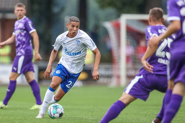 Bilder des Jahres 2020, Sport 08 August Sport Themen der Woche KW32 Sport Bilder des Tages 09.08.2020, Fussball, Saison 2019 2020, Bundesliga, Testspiel FC Schalke 04 - VfL Osnabrück, Amine Harit (FC Schalke 04) Ankum NDS Deutschland xRHR-FOTO TRx