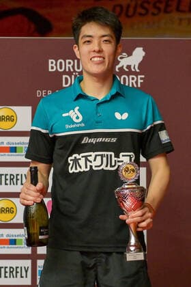 Bilder des Jahres 2020, Sport 08 August Sport Themen der Woche KW34 TT Düsseldorf Masters - Finaltag - am 23.08.2020 im ARAG CenterCourt in Düsseldorf Sieger Dang Qiu ( Grünwettersbach )