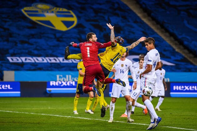 Bilder des Jahres 2020, Sport 09 September Sport Themen der Woche KW36 Sport Bilder des Tages 200905 Goalkeeper Hugo Lloris of France and Pontus Jansson of Sweden during the Nations League football match between Sweden and France on September 5, 2020 in Stockholm. Photo: Joel Marklund BILDBYRAN kod JM JM0013 bbeng fotboll fotball football soccer landskamp nations league sverige sweden sverige a frankrike france Copyright: JOELxMARKLUND BB200905JM114