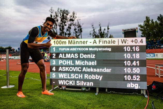 Bilder des Jahres 2020, Sport 09 September Sport Themen der Woche KW37 Sport Bilder des Tages Sieger Mudiyanselage Yupun Abeykoon (LKA) 100m Männer waehrend des Internationalen Leichtathletik Anhalt Meeting 2020 im Paul-Greifzu-Stadion am 8. September 2020 in Dessau-Rosslau, Sachsen Anhalt, Deutschland