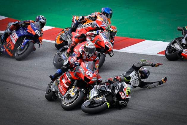 Bilder des Jahres 2020, Sport 09 September Sport Themen der Woche KW39 Sport Bilder des Tages Races at the Grand Prix Monster Energy of Catalunya at Montmelo Circuit. September 27, 2020 Carreras en el Gran Premio Monster Energy de Catalunya de MotoGP en el circuito de Montmelo. 27 de Septiembre de 2020 Zarco POOL MotoGP.com Cordon Press Cordon Press