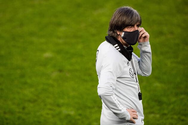 Bilder des Jahres 2020, Sport 10 Oktober Sport Themen der Woche KW42 Sport Bilder des Tages UEFA Nations League Abschlusstraining Deutschland; 12.10.2020 Joachim Loew (Trainer Deutschland) UEFA Nations League Div. A: Deutschland - Schweiz Abschlusstraining Deutschland; 12.10.2020 DFB REGULATIONS PROHIBIT ANY USE OF PHOTOGRAPHS AS IMAGE SEQUENCES AND OR QUASI-VIDEO. Copyright: xBEAUTIFULxSPORTS Wunderlx