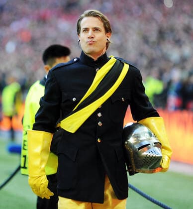 Championsleague Finale: Borussia Dortmund - FC Bayern Muenchen 25.05.2013 . Eroeffnungsfeier: Lars Ricken als Ritter.