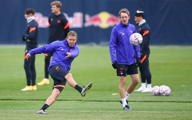 Bilder des Jahres 2020, Sport 10 Oktober Sport Themen der Woche KW43 Sport Bilder des Tages Champions League RB Leipzig - Training 19.10.2020 Leipzig, 19.10.2020, RBL Trainingszentrum, Champions League , RasenBallsport Leipzig Abschlusstraining am Vortag der Partie RB Leipzig vs. Istanbul Basaksehir FK , Im Bild: Cheftrainer Julian Nagelsmann (RB Leipzig) ,