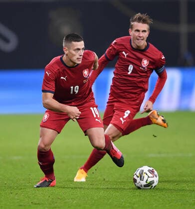 Fussball International Testspiel in Leipzig 11.11.2020 Deutschland - Tschechische Republik Tomas Holes (li, Tschechische Republik) und Borek Dockal (hinten,Tschechische Republik)