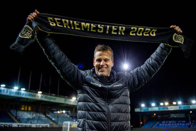 Bilder des Jahres 2020, Sport 11 November Sport Themen der Woche KW47 Sport Bilder des Tages 201122 Kjetil Knutsen, head coach of Bodo Glimt, celebrates winning the league after the Eliteserien football match between Stromsgodset and Bodo Glimt on November 22, 2020 in Drammen. Photo: Vegard Wivestad Grott BILDBYRAN kod VG VG0078 bbeng fotball football fotboll soccer eliteserien stromsgodset godset bodo glimt glimt jubel Copyright: VEGARDxWIVESTADxGRoTT BB201122VG174