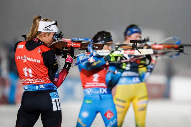 Bilder des Jahres 2020, Sport 12 Dezember Sport Themen der Woche KW49 Sport Bilder des Tages 201206 Ingrid Landmark Tandrevold of Norway competes in the Women 10 km Pursuit during the IBU World Cup on December 6, 2020 in Kontiolahti. Photo: Kalle Parkkinen BILDBYRAN COP 211 KP0015 skidskytte biathlon världscup ibu world cup dam bbeng Copyright: KALLExPARKKINEN BB201206BB517