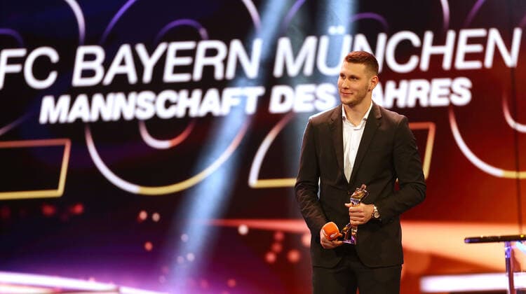 Baden-Baden , Ehrung Sportler des Jahres , Mannschaft des Jahres, Niklas Süle ( Bayern München ) Pressefoto Baumann Hansjürgen Britsch Pool