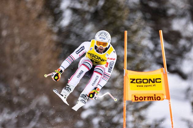 Bilder des Jahres 2020, Sport 12 Dezember Sport Themen der Woche KW53 Sport Bilder des Tages 30.12.2020, Stelvio, Bormio, ITA, FIS Weltcup Ski Alpin, Abfahrt, Herren, im Bild Adrien Theaux (FRA) Adrien Theaux of France in action during his run for the men downhill race of FIS ski alpine world cup at the Stelvio in Bormio, Italy on 2020 12 30.