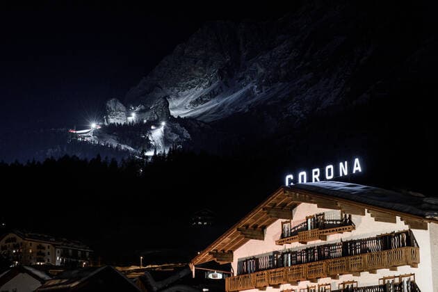 Bilder des Jahres 2021, Sport 02 Februar Sport Themen der Woche KW07 210218 Hotel Corona during the 2021 FIS Alpine World Ski Championships on February 18, 2021 in Cortina d Ampezzo. Photo: Simon Hastegard BILDBYRAN kod SH SH0074 alpint alpine alpina vm fis alpine world ski championships förhand inför preview dam bbeng stad by staden hotell hotel corona coronavirus covid-19 Copyright: SIMONxHASTEGARD BB210218SH145