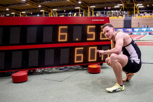 Bilder des Jahres 2021, Sport 02 Februar Sport Themen der Woche KW07 Sport Bilder des Tages Deutsche Leichtathletik-Hallenmeisterschaften; Dortmund, 20.02.2021 Einstellung des Deutschen Hallenrekords über 60m: Kevin Kranz (Sprintteam Wetzlar); Deutsche Leichtathletik-Hallenmeisterschaften am 20.02.2021 in der Helmut-Koernig-Halle, Dortmund (Deutschland). Copyright: xBEAUTIFULxSPORTS AxelxKohringx