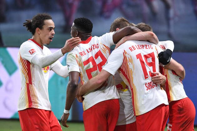 Bilder des Jahres 2021, Sport 02 Februar Sport Themen der Woche KW08 Sport Bilder des Tages Fußball 1. Bundesliga 23. Spieltag RB Leipzig - Borussia Mönchengladbach am 27.02.2021 in der Red Bull Arena in Leipzig Torjubel Jubel zum 3:2 durch Alexander Sorloth Sörloth ( Leipzig ) DFL regulations prohibit any use of photographs as image sequences and or quasi-video.