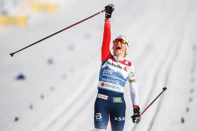 Bilder des Jahres 2021, Sport 03 März Sport Themen der Woche KW09 Sport Bilder des Tages 210306 Therese Johaug of Norway celebrates as she crosses the finish line in the Women s Cross Country Skiing 30 km Classic Technique during the FIS Nordic Ski World Championships on March 6, 2021 in Oberstdorf. Photo: Johanna Lundberg BILDBYRAN kod JL JL0101 skidor cross-country skiing langrenn fis nordic world ski championships vm ski-vm skid-vm klassisk stil classic technique 10 bbeng jubel celebration Copyright: JOHANNAxLUNDBERG BB210306JL066