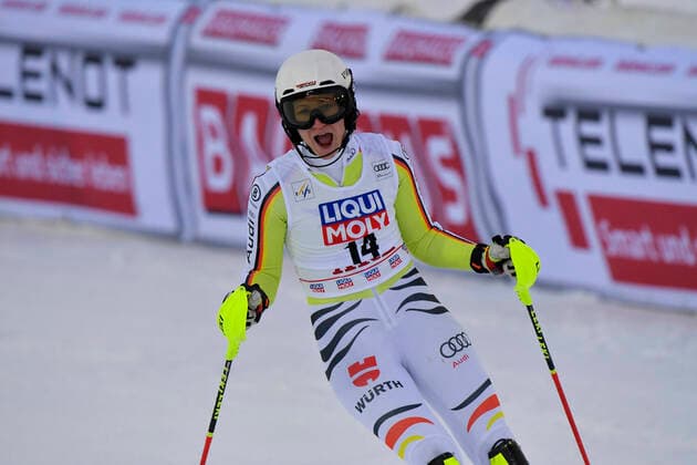 Bilder des Jahres 2021, Sport 03 März Sport Themen der Woche KW10 12.03.2021, Aare, SWE, FIS Weltcup Ski Alpin, Slalom, Damen, im Bild Lena Duerr reacts after her 2nd run of the Womens Slalom Race of FIS Ski Alpine World Cup in Aare, Sweden on 2021 03 12.