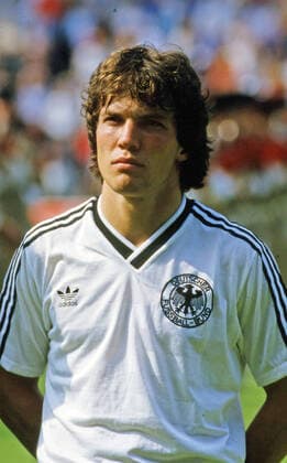 17.06.84 Deutschland - Rumänien Frankreich, Lens, 17.06.1984, Fussball, EM UEFA EURO, EM, Europameisterschaft,Fussball 1984 in Frankfreich, Deutschland - Rumänien (2:1): Lothar Matthäus (Deutschland).