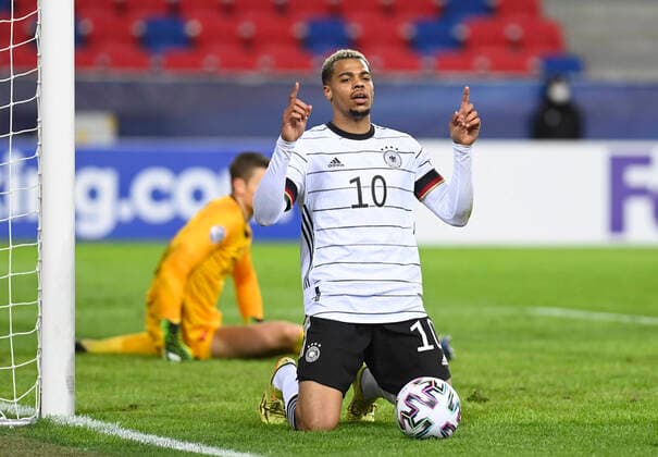 Bilder des Jahres 2021, Sport 03 März Sport Themen der Woche KW12 Sport Bilder des Tages Fussball, Herren, Saison 2020 2021, U 21-EM (Gruppenphase Gruppe A, 2. Spieltag) in Ungarn, Deutschland - Niederlande in Szekesfehervar, Lukas Nmecha U21, U 21 Deutschland), Jubel nach Tor zum 1:1, 27.03. 2021, Copyright: xMatthiasxKochx