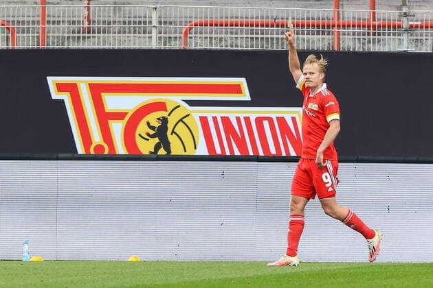 Bilder des Jahres 2021, Sport 04 April Sport Themen der Woche KW16 Sport Bilder des Tages GER, Union Berlin vs SV Werder Bremen 24.04.2021, Alte Foersterei, Berlin, GER, Union Berlin vs SV Werder Bremen, im Bild Jubel nach dem 3:0 Joel Pohjanpalo (1. FC Union Berlin 9)