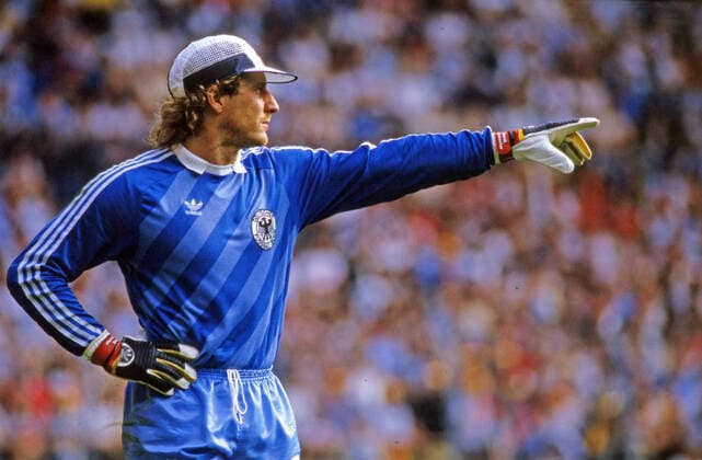 17.06.84 Deutschland - Rumänien Frankreich, Lens, 17.06.1984, Fussball, EM UEFA EURO, EM, Europameisterschaft,Fussball 1984 in Frankfreich, Deutschland - Rumänien (2:1): Harald Toni Schumacher (Deutschland).