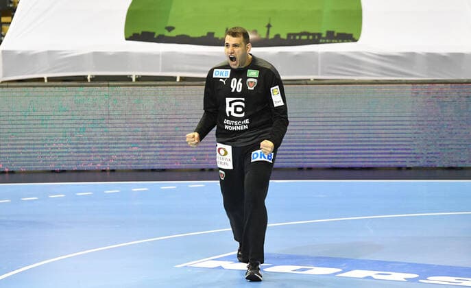 Handball, Herren, Saison 2020 2021, 1. Bundesliga (15. Spieltag), Füchse Berlin - FRISCH AUF! Göppingen, Torhüter Dejan Milosavljev (Füchse Berlin), 16.05. 2021, Copyright: xSebastianxRäppoldx xMatthiasxKox