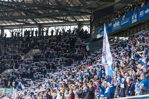 Bilder des Jahres 2021, Sport 05 Mai Sport Themen der Woche KW20 Rostock, Deutschland 22. Mai 2021: 3. Liga - 2020 2021 - FC Hansa Rostock vs. VfB Luebeck 7500 Fans feiern im Ostseestadion DFB regulations prohibit any use of photographs as image sequences and or quasi-video. Ostseestadion Mecklenburg-Vorpommern Copyright: xFotostandx xVoelkerx